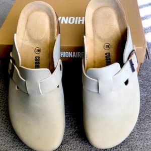 Cushionaire Cork Clog